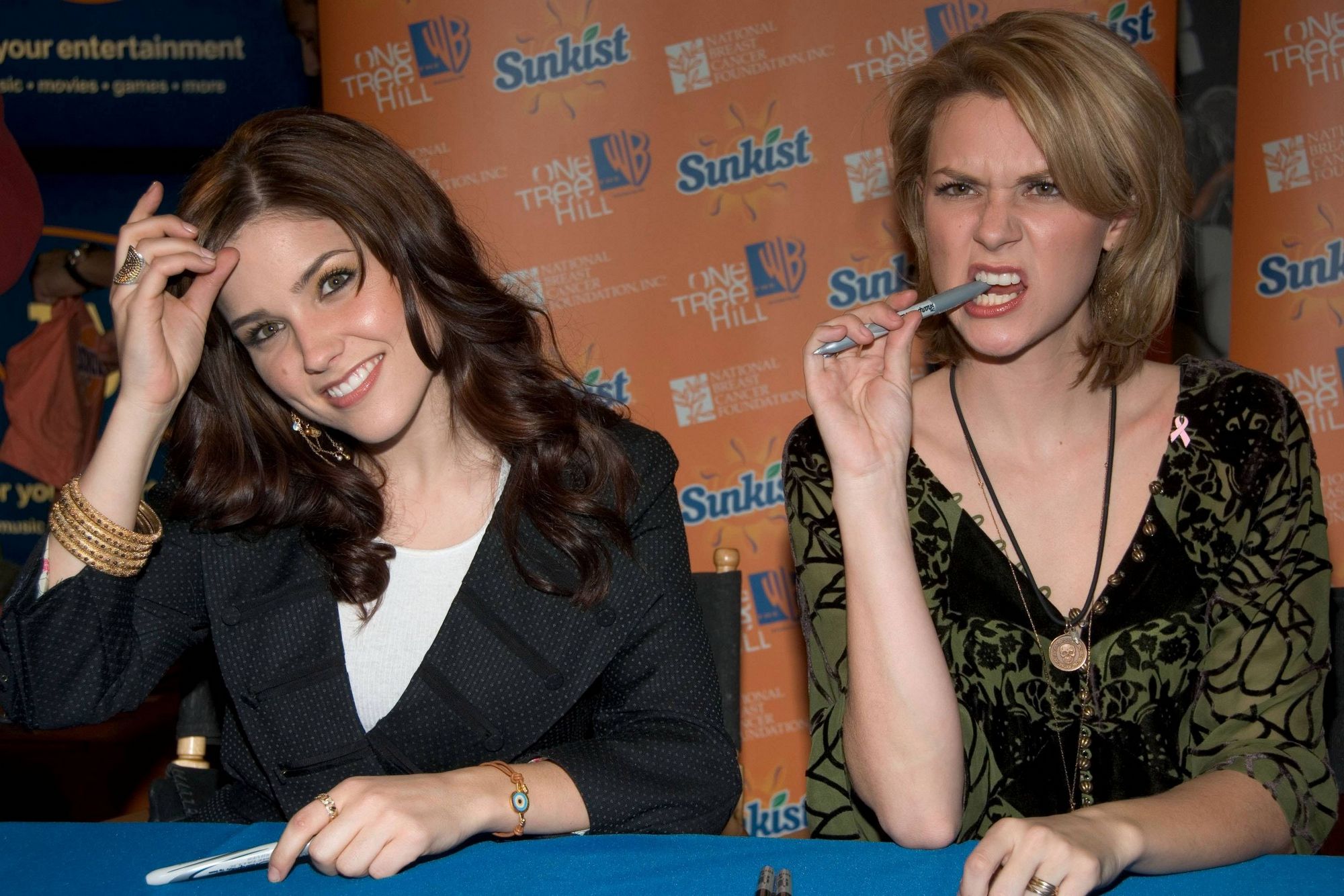 hbd_instorecdsigning_010.jpg