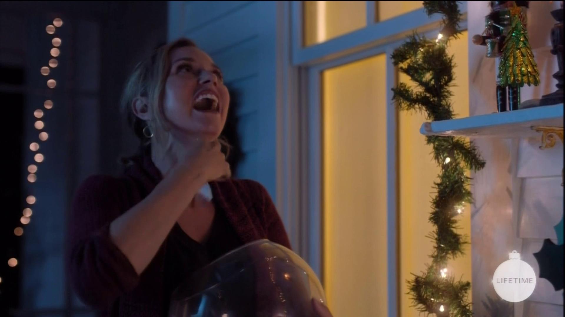 hbd_thechristmascontract_0997.jpg